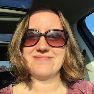 Meet your Posher, Alison